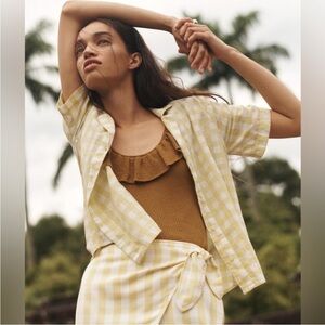 MadeWell Spring Yellow Gingham Short Sleeve Linen Blend Button Down Top